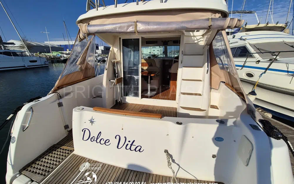 slider 8 Jeanneau Prestige 32