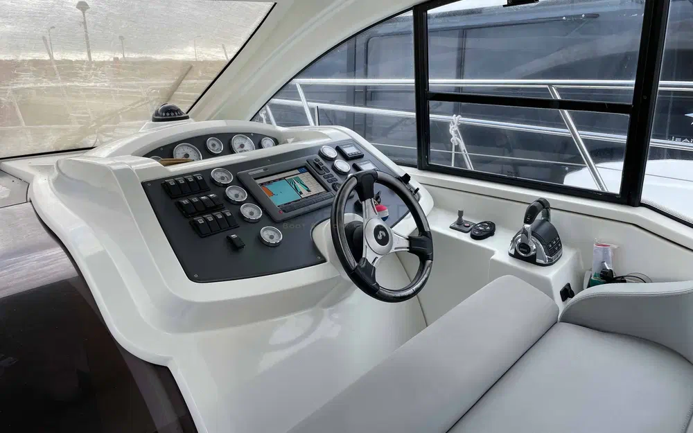 slider 9 Beneteau Gran Turismo 34