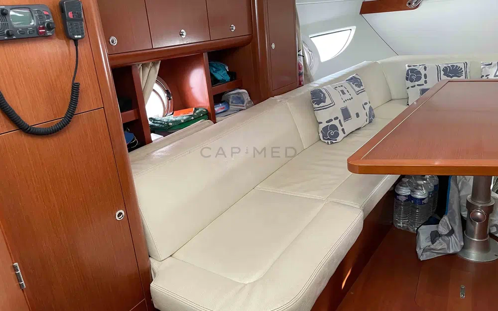 slider 11 Beneteau Gran Turismo 34