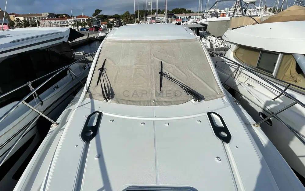 slider 4 Beneteau Gran Turismo 34