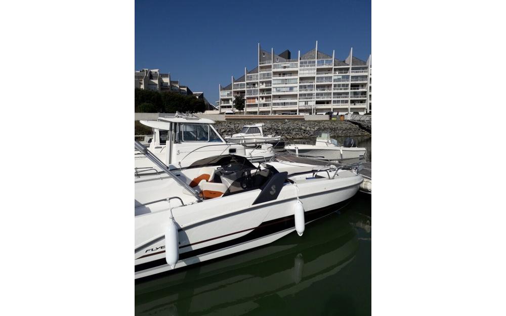 slider 4 Beneteau Flyer 6.6 SPORTdeck