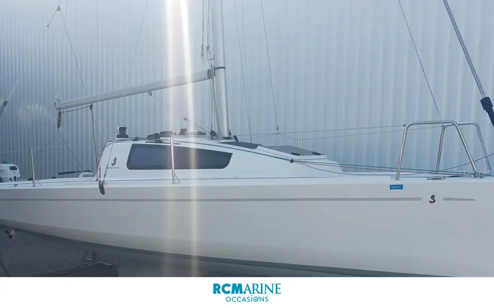 slider 1 Beneteau First 24