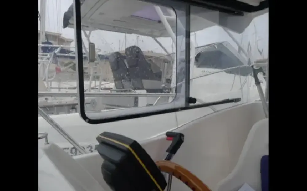 slider 6 Beneteau Antares 580