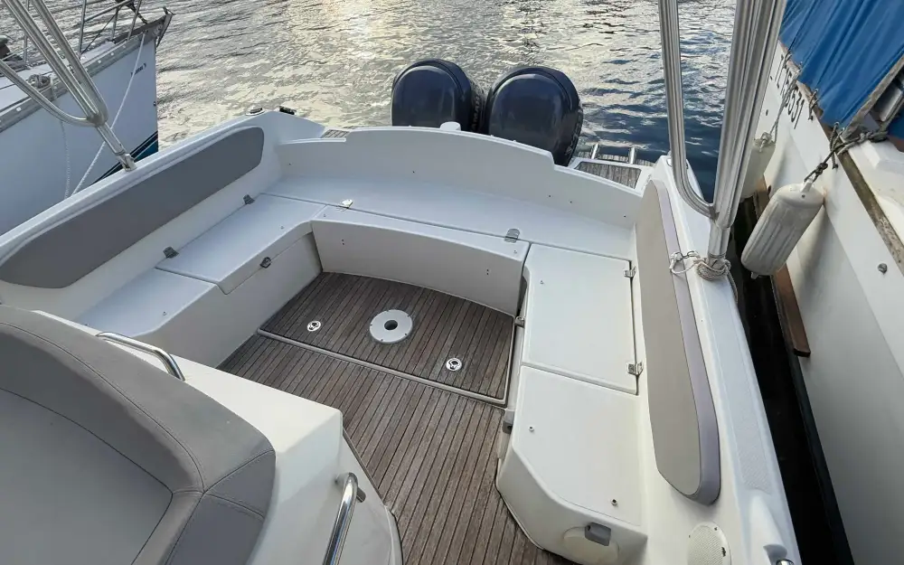 slider 14 Beneteau Flyer 850 Sun Deck