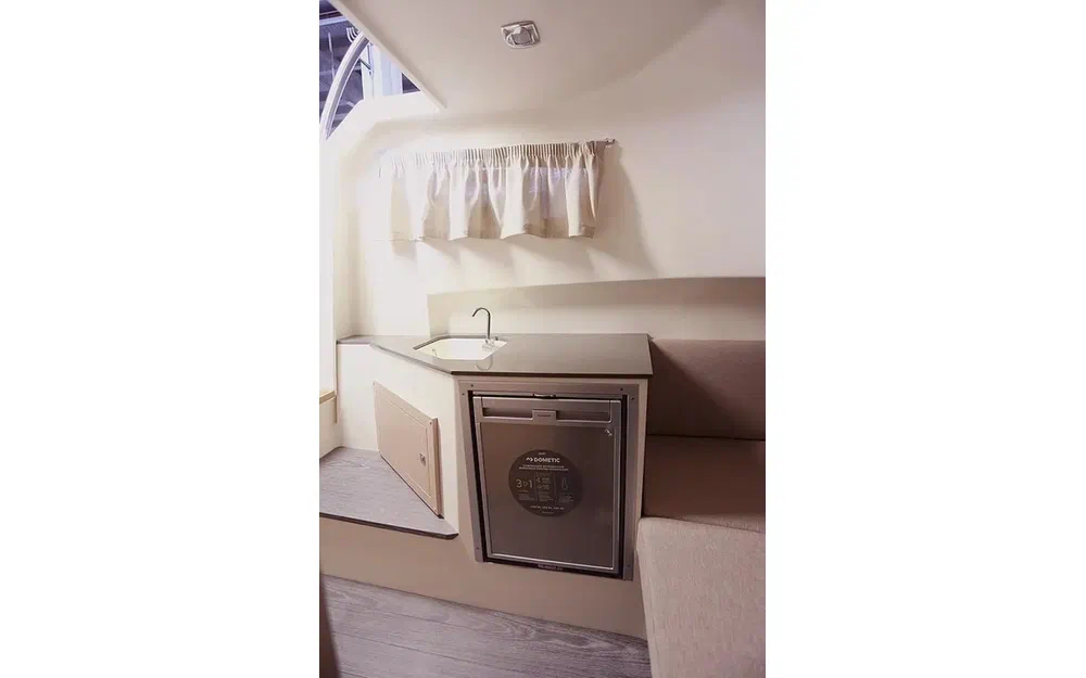 slider 6 Capelli Tempest 900