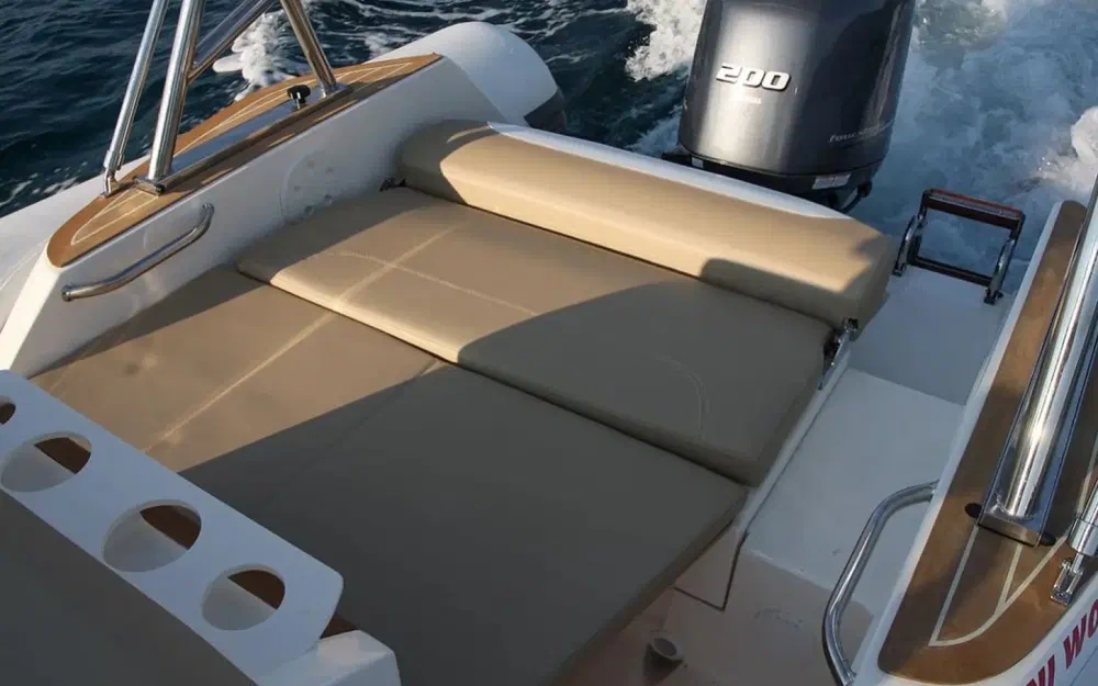 slider 4 Capelli Tempest 650