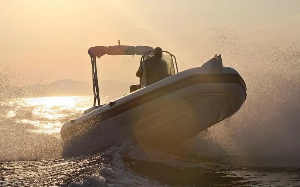 slider 6 Capelli Tempest 650