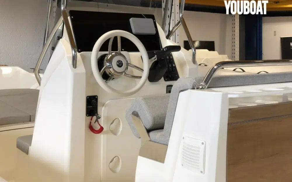 slider 3 Capelli Tempest 700