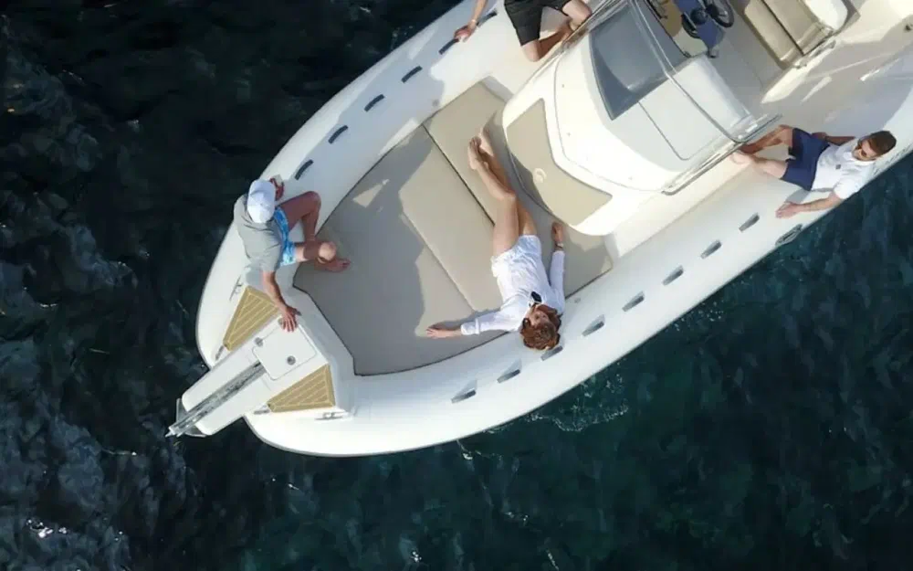 slider 4 Capelli Tempest 850