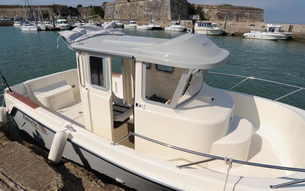 slider 1 Guymarine Antioche 700 HB Chalutier