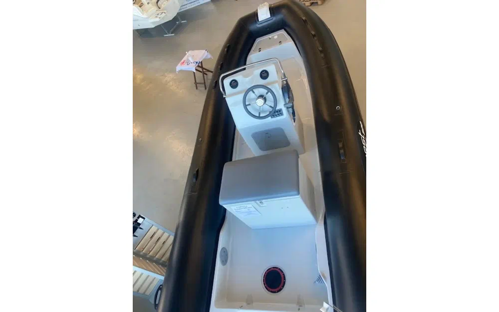 slider 3 Capelli Tempest 500