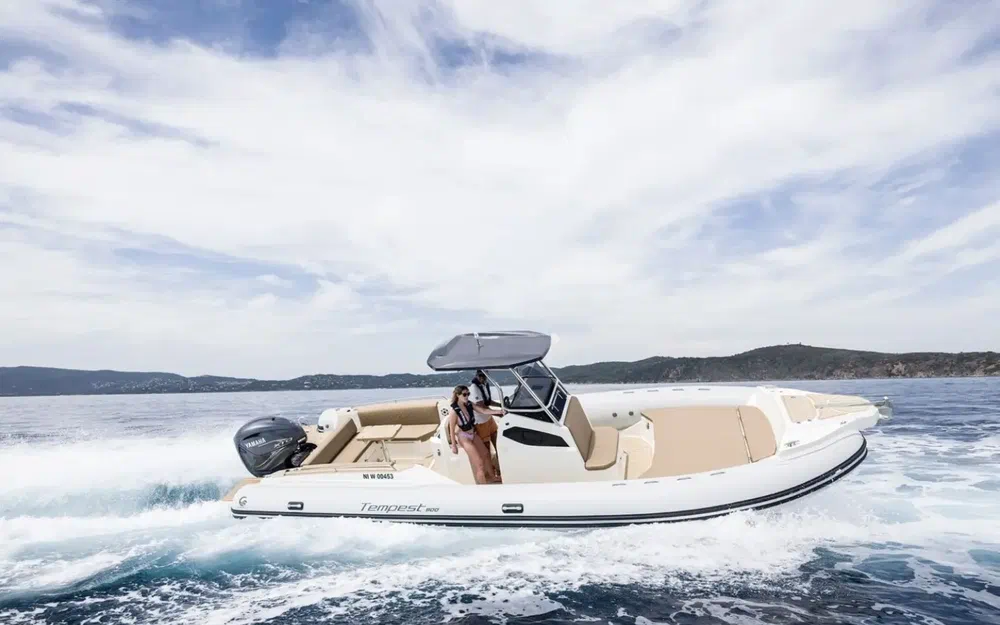 slider 0 Capelli Tempest 900