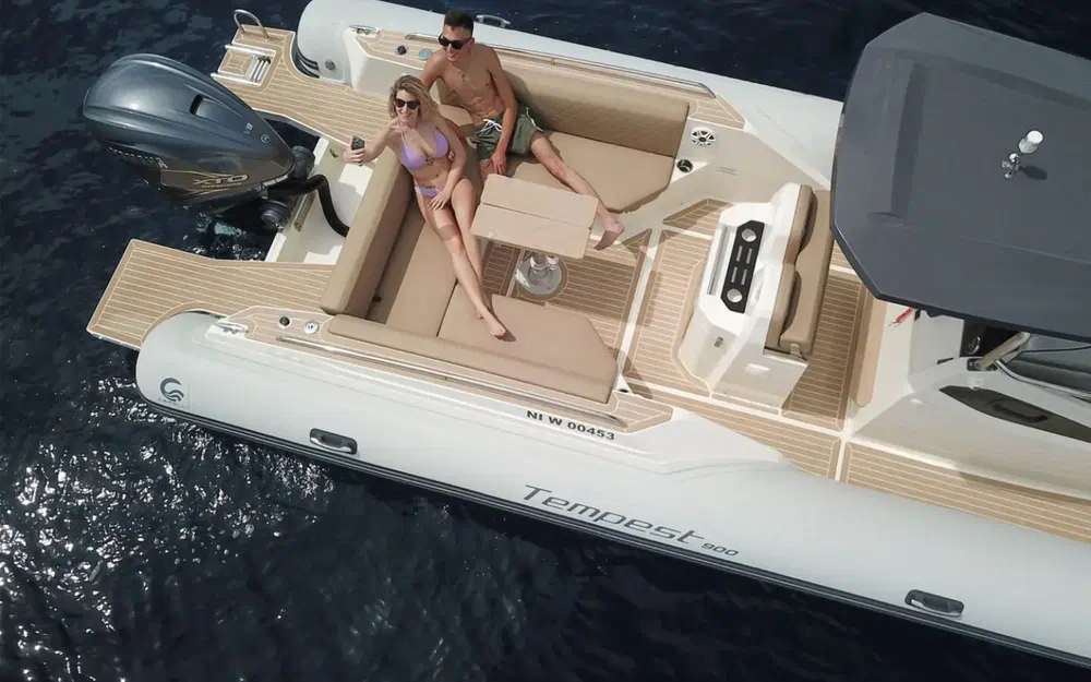 slider 2 Capelli Tempest 900