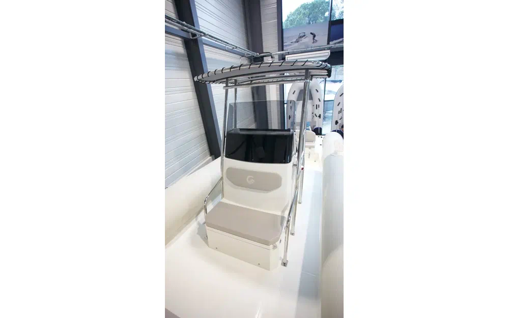 slider 4 Capelli Tempest 900