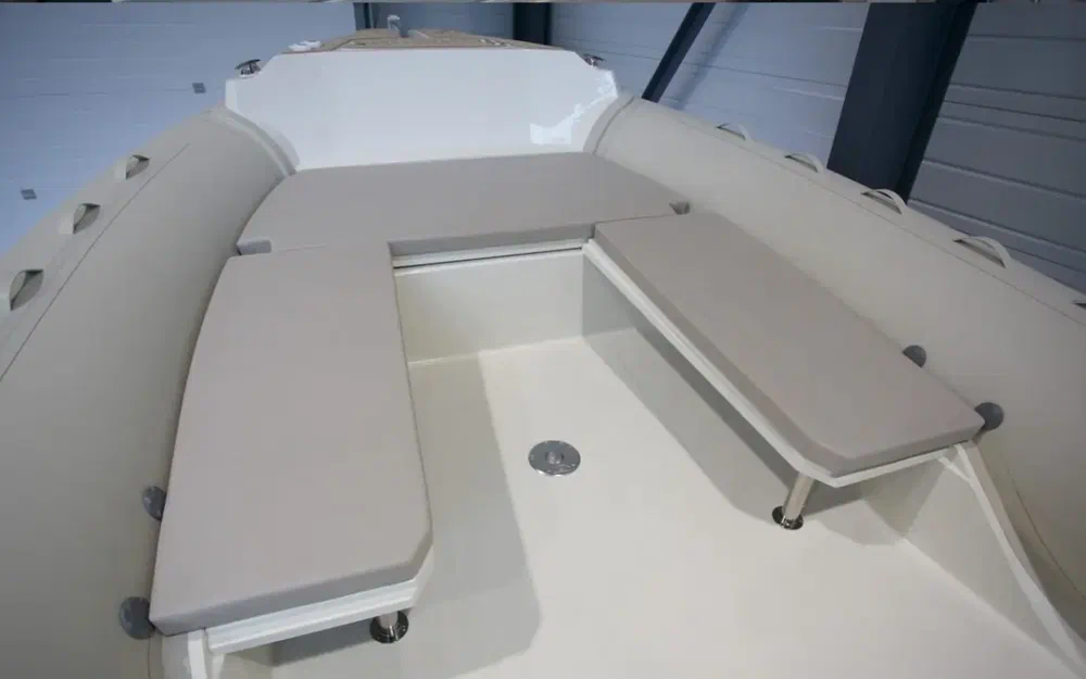 slider 6 Capelli Tempest 900