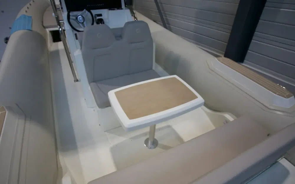 slider 7 Capelli Tempest 900