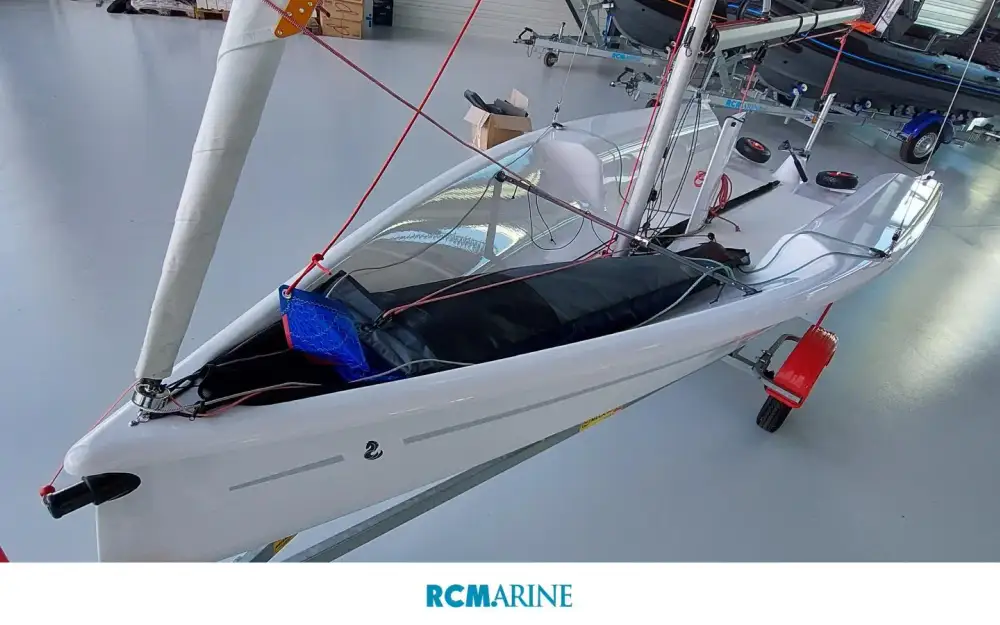 slider 0 Beneteau First 14
