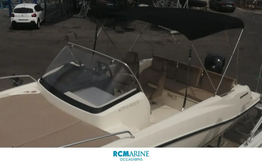 slider 13 Quicksilver  675Sundeck