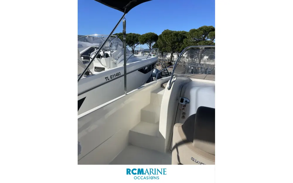 slider 4 Quicksilver  675Sundeck