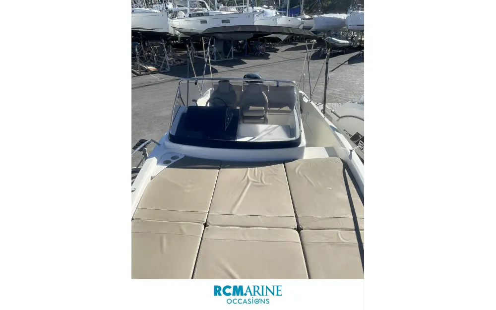 slider 5 Quicksilver  675Sundeck