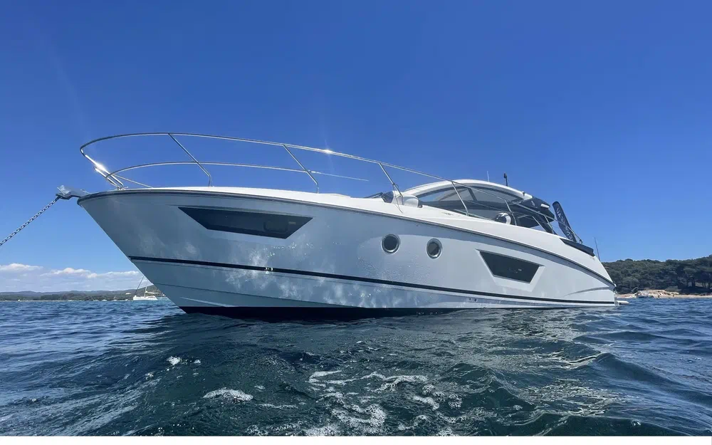 slider 0 Beneteau Gran Turismo 40