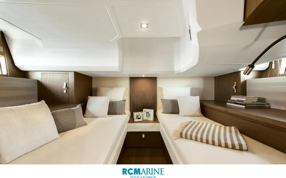 slider 15 Beneteau Gran Turismo 40