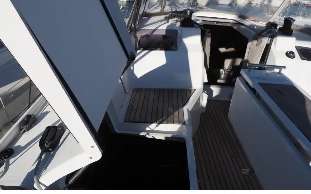 slider 18 Beneteau Oceanis 34.1