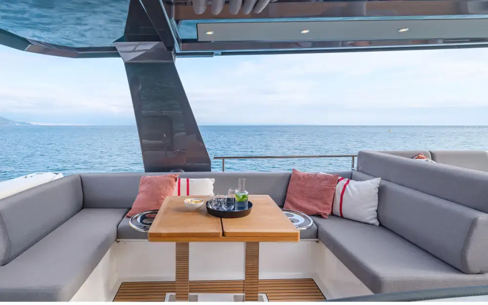 slider 35 Beneteau Grand Trawler 62