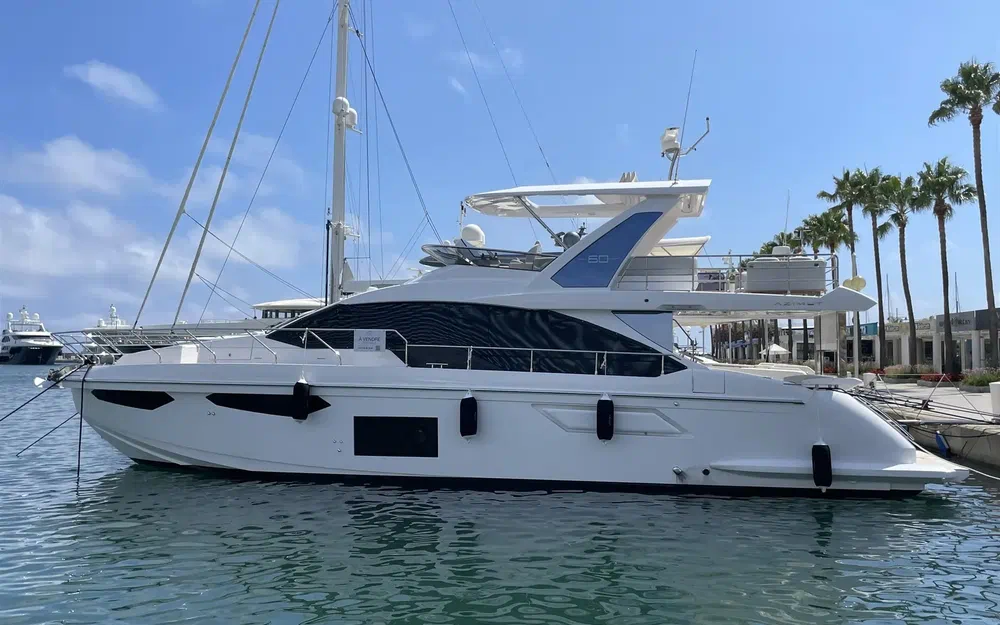 AzimutAzimut 60 Fly