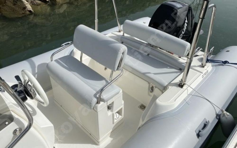 slider 3 Joker Boat Clubman 23