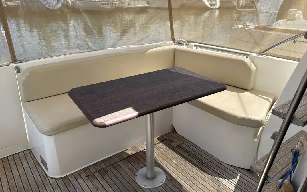 slider 27 Jeanneau Merry Fisher 10