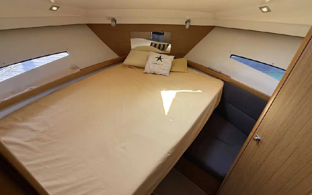 slider 38 Jeanneau Merry Fisher 10