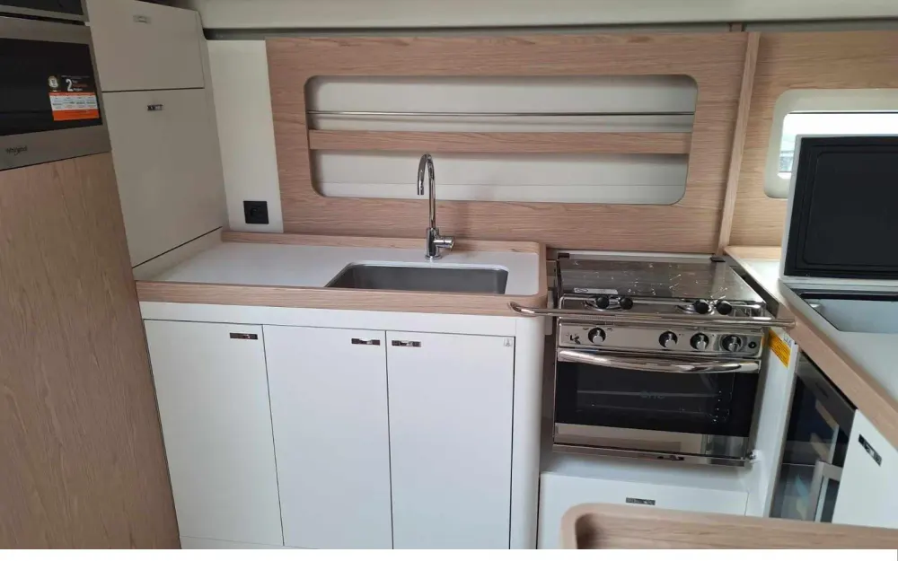 slider 18 Beneteau First 53