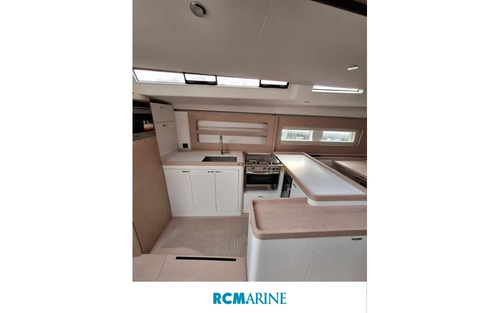 slider 21 Beneteau First 53
