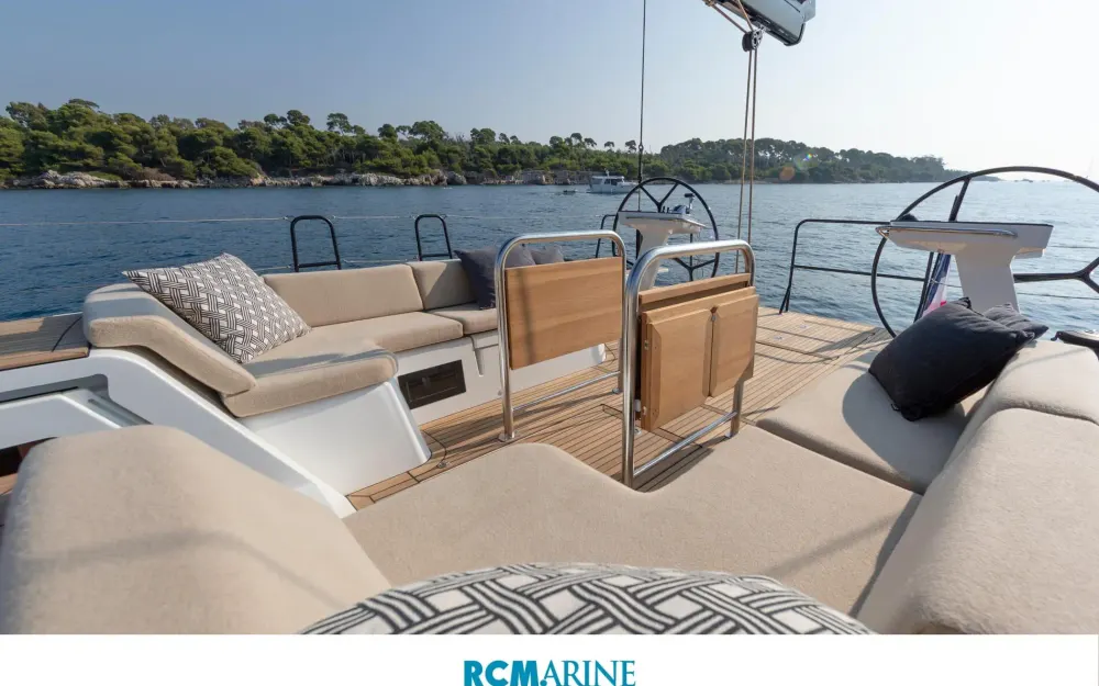 slider 4 Beneteau First 53