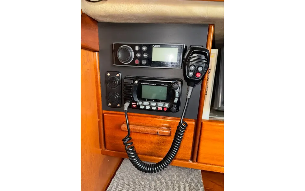 slider 19 Amel Fango