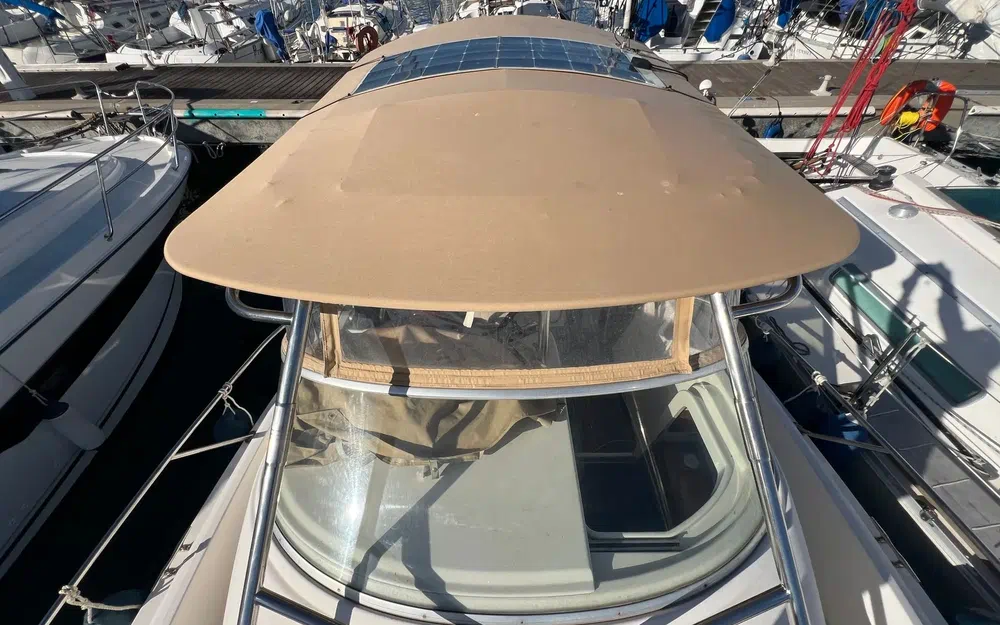 slider 4 Jeanneau Cap Camarat 925