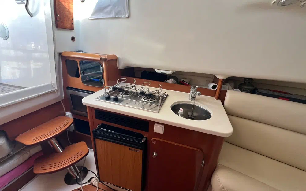 slider 8 Jeanneau Cap Camarat 925