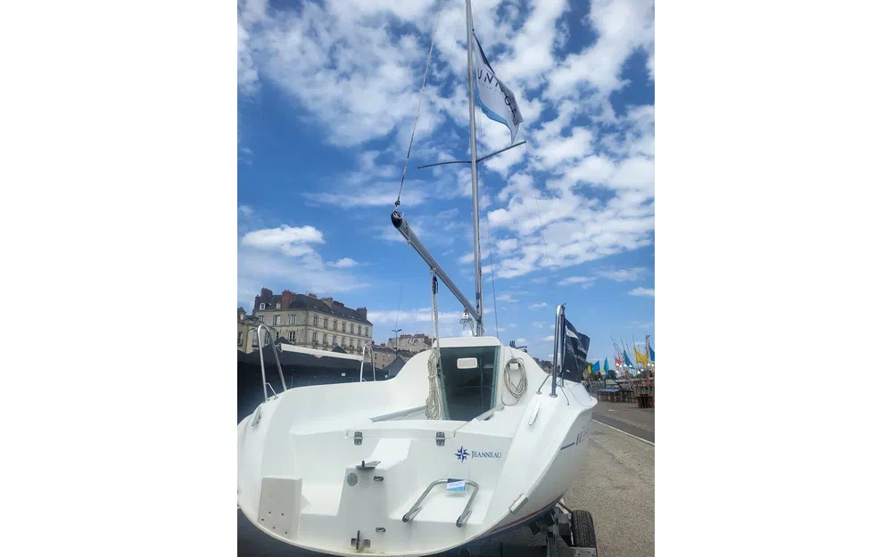 slider 9 Jeanneau Sun Fast 17