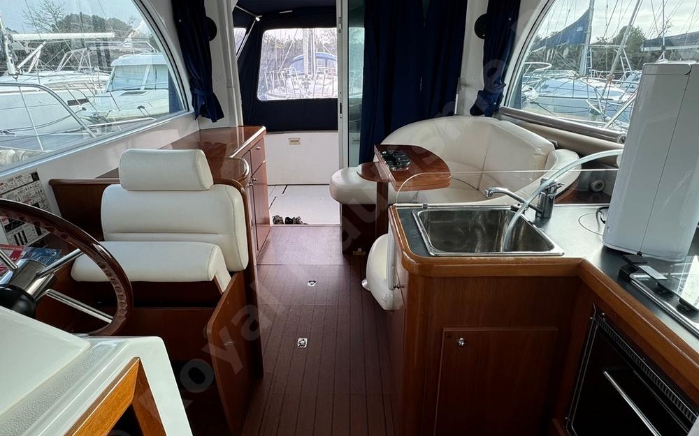 slider 18 Beneteau Antares 980