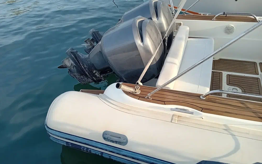 slider 4 Capelli Tempest 900