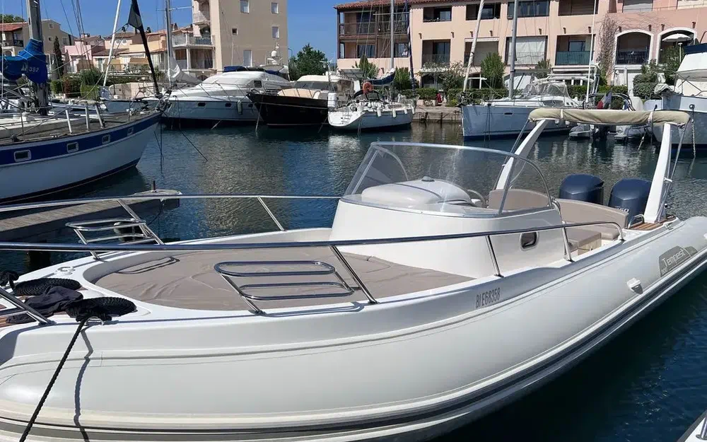 slider 7 Capelli Tempest 900