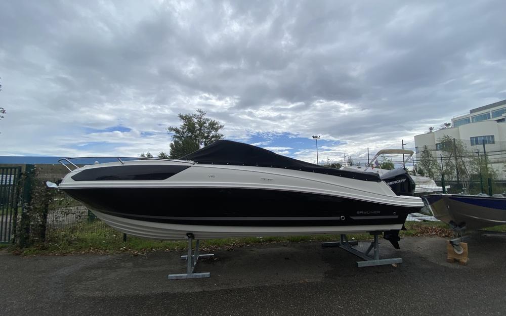 slider 0 Bayliner VR6 Cuddy