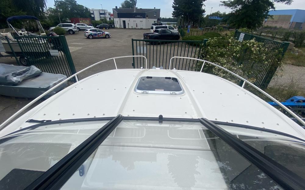 slider 7 Bayliner VR6 Cuddy