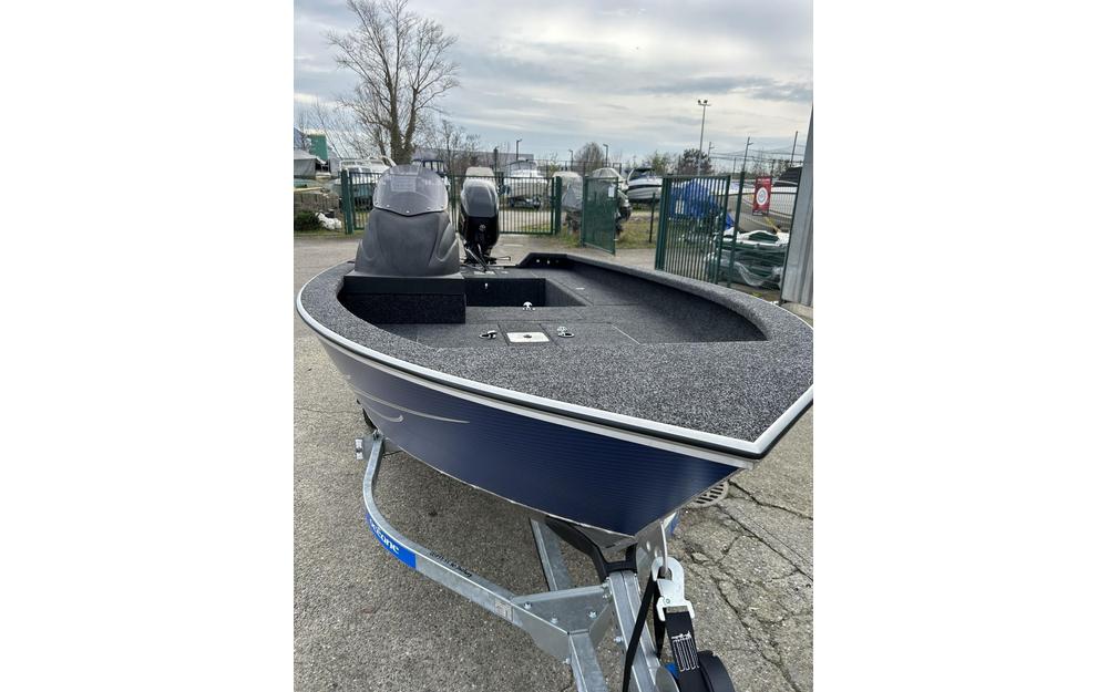 slider 1 Riverlake  465 Fishing Machine