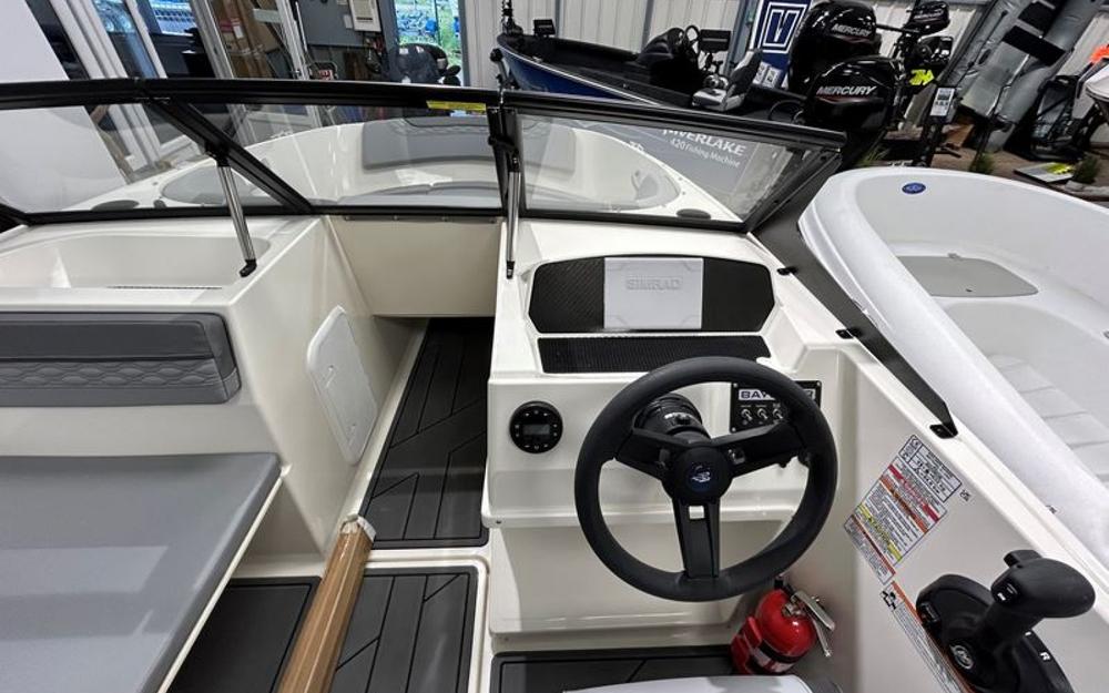 slider 6 Bayliner Element M19