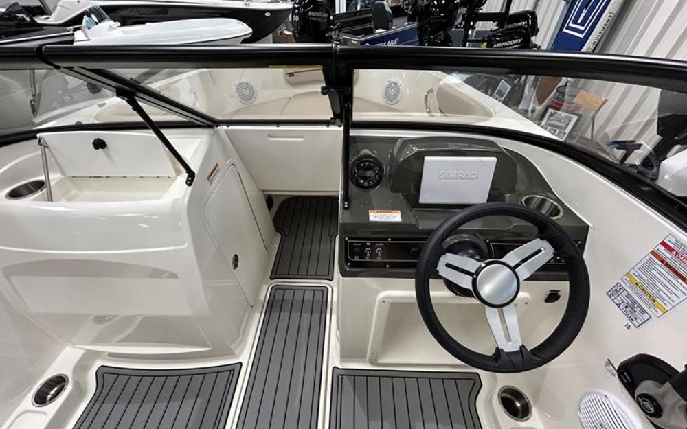 slider 5 Bayliner VR4OE