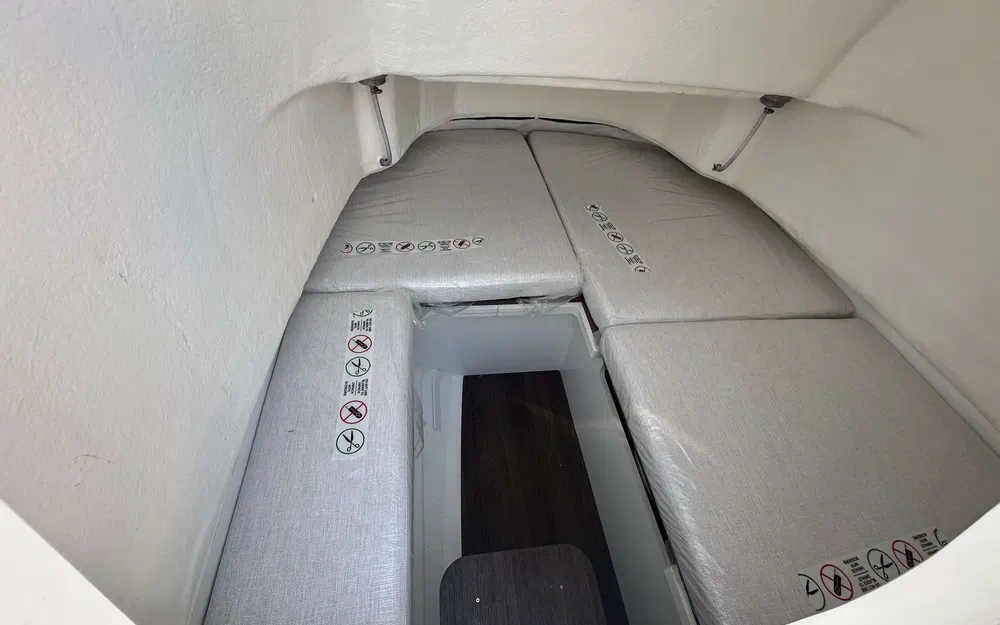 slider 6 Jeanneau Cap Camarat 7.5 CC