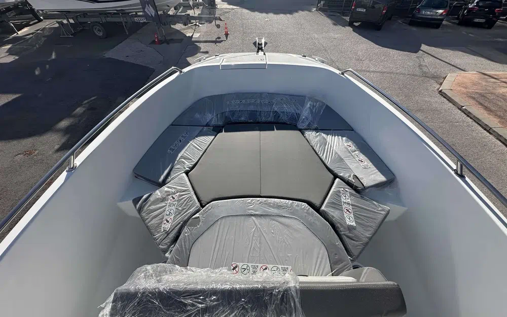 slider 8 Jeanneau Cap Camarat 7.5 CC