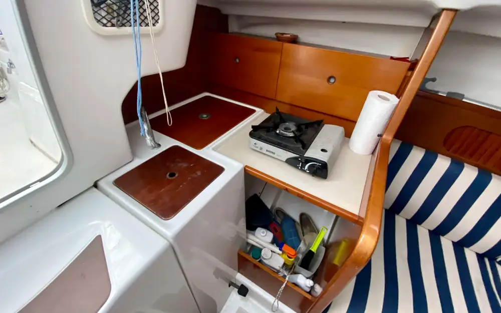 slider 11 Beneteau First 260 Spirit
